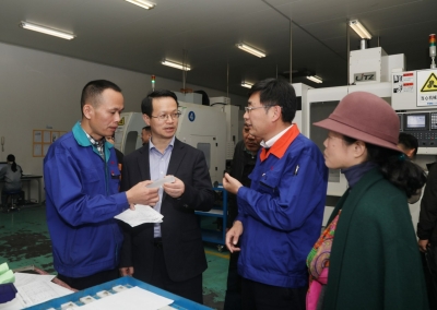 2018年11月28日，浙江省總工會(huì)副主席徐前一行天通考察構(gòu)建勞動(dòng)關(guān)系和諧企業(yè)復(fù)評(píng)工作
